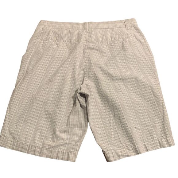 Calvin Klein Men’s Plaid Flat Front Shorts Size 32 - Picture 2 of 7